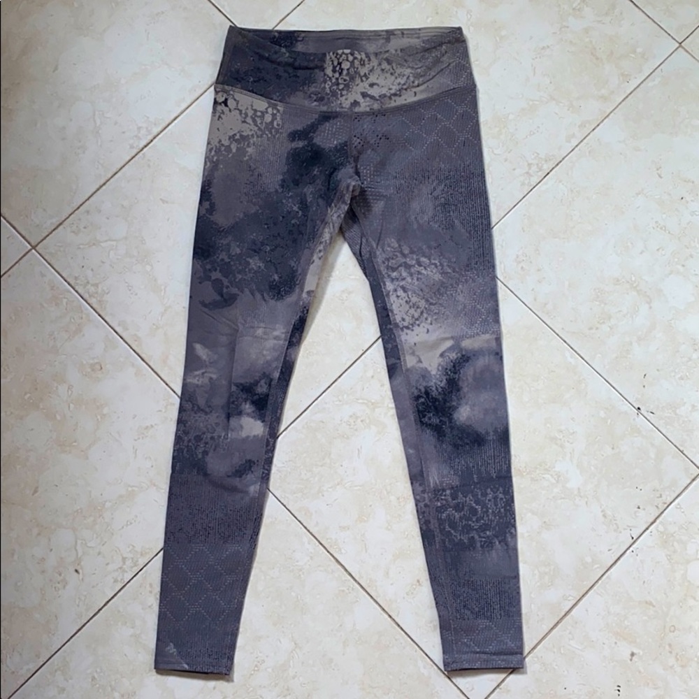 ALO Yoga Airbrush Leggings